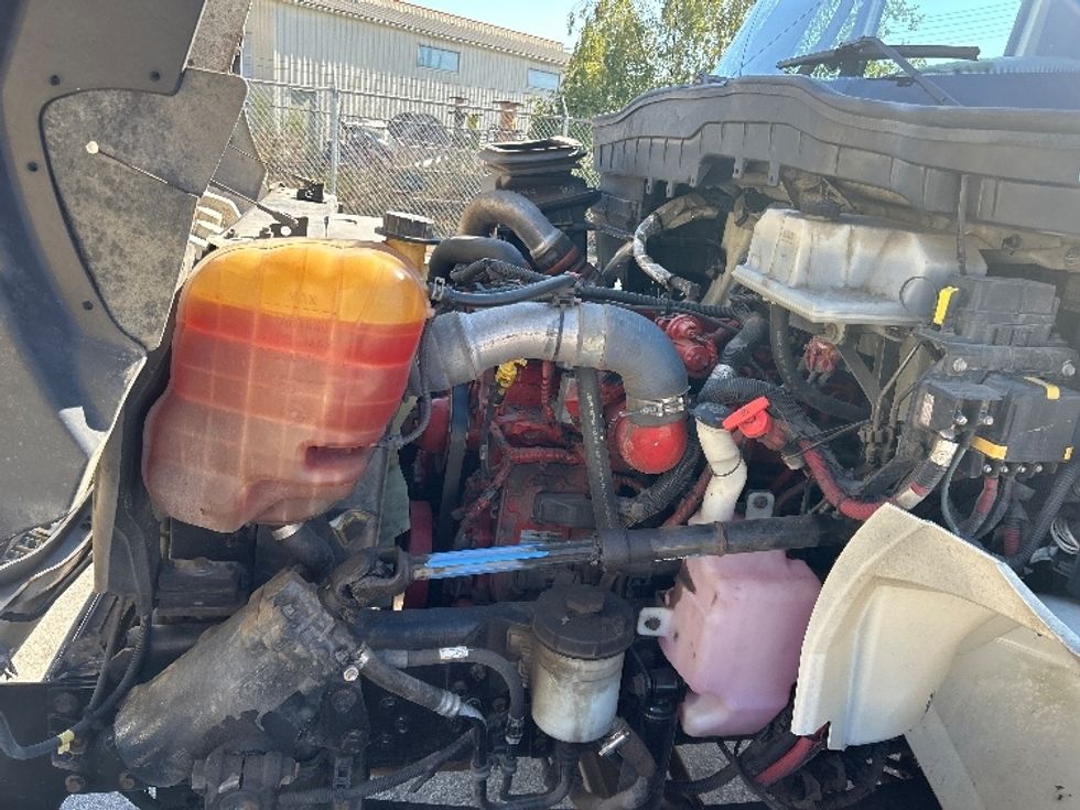 Medium Duty Box Truck-Light and Medium Duty Trucks-International-2019-4300-Burnaby-BC-226,304\n\t\tkm-$ 63,750 - Image 24