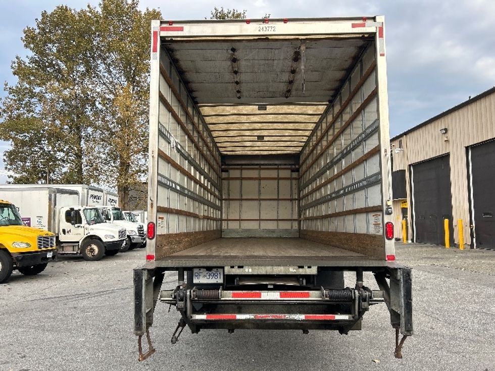Medium Duty Box Truck-Light and Medium Duty Trucks-International-2019-4300-Burnaby-BC-226,983\n\t\tkm-$ 64,500 - Image 8