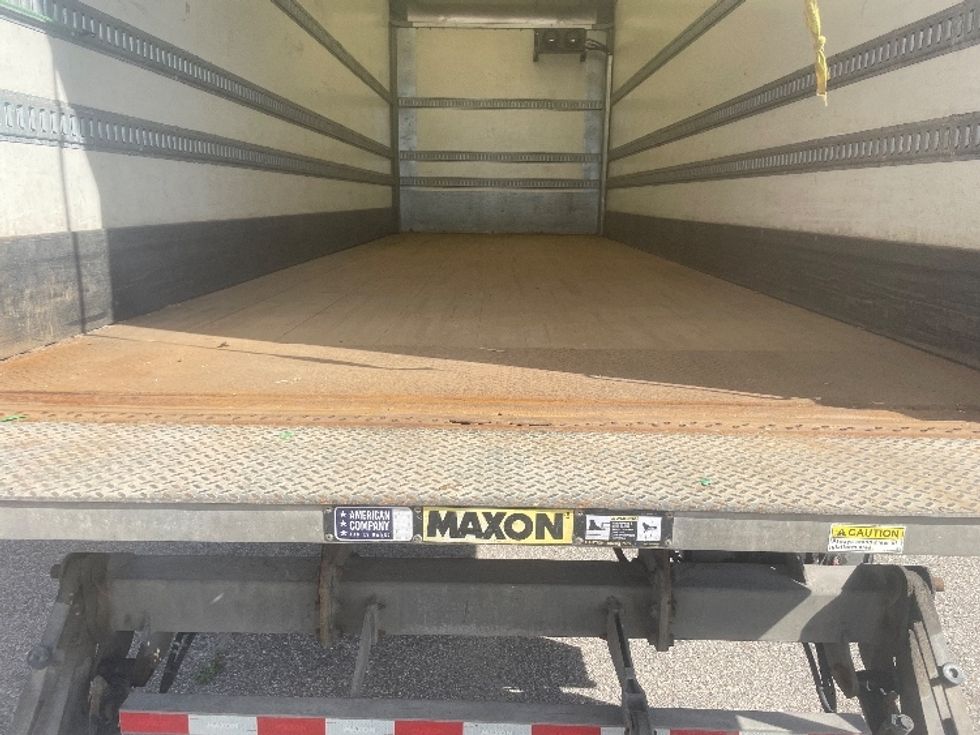 Medium Duty Box Truck-Light and Medium Duty Trucks-International-2019-4300-Cadillac-MI-241,794\n\t\tmiles-$ 25,250 - Image 10