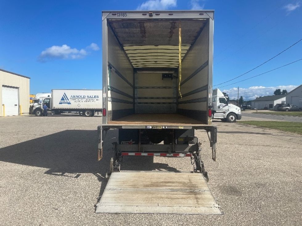 Medium Duty Box Truck-Light and Medium Duty Trucks-International-2019-4300-Cadillac-MI-241,794\n\t\tmiles-$ 25,250 - Image 9