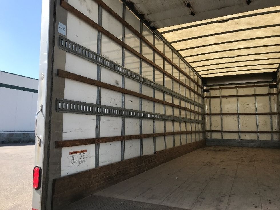 Medium Duty Box Truck-Light and Medium Duty Trucks-International-2019-4300-Calgary-AB-262,890\n\t\tkm-$ 56,500 - Image 11