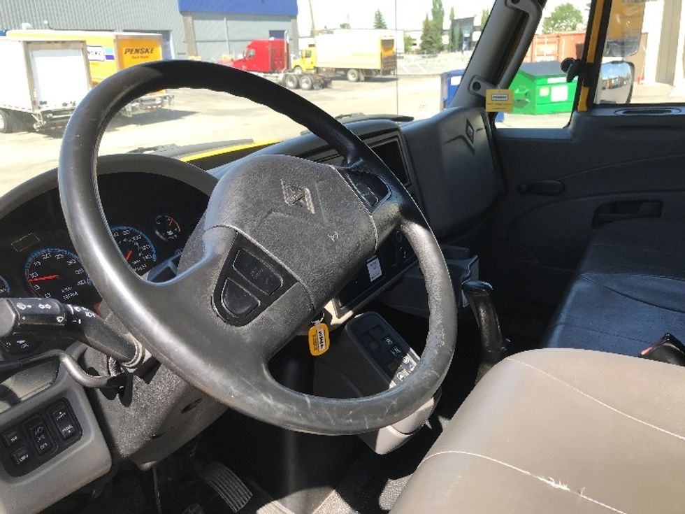 Medium Duty Box Truck-Light and Medium Duty Trucks-International-2019-4300-Calgary-AB-262,890\n\t\tkm-$ 56,500 - Image 17