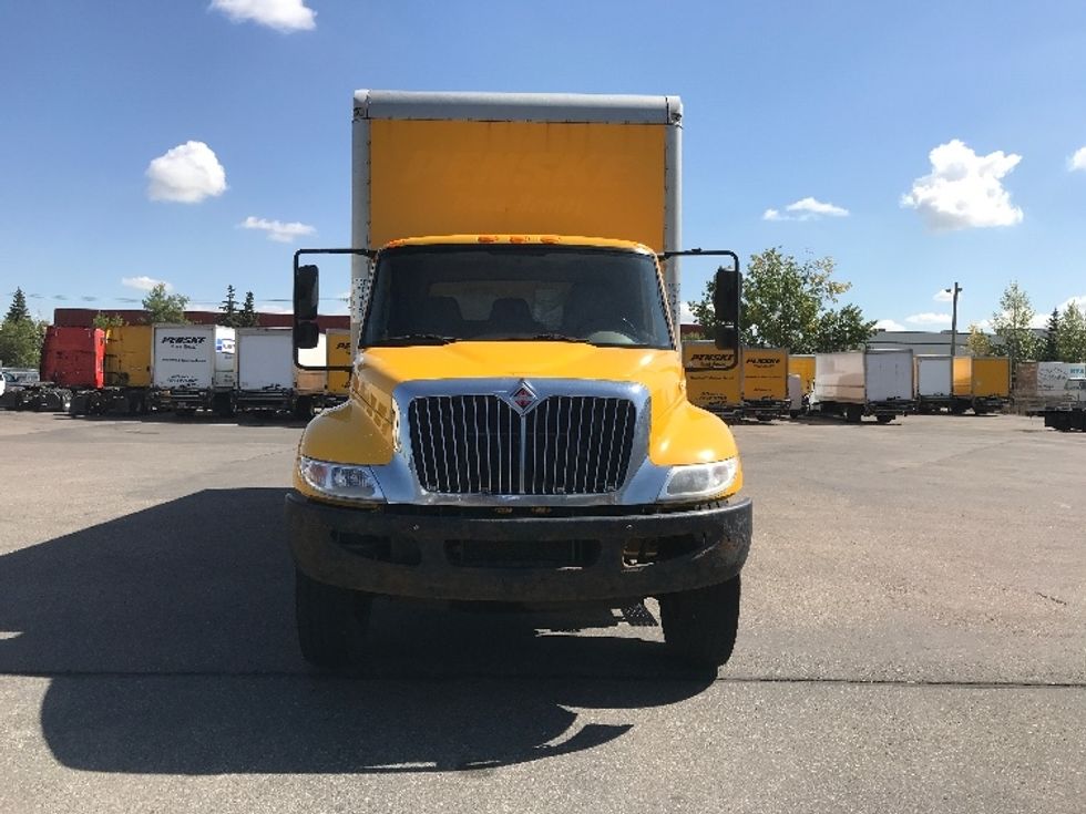 Medium Duty Box Truck-Light and Medium Duty Trucks-International-2019-4300-Calgary-AB-262,890\n\t\tkm-$ 56,500 - Image 2