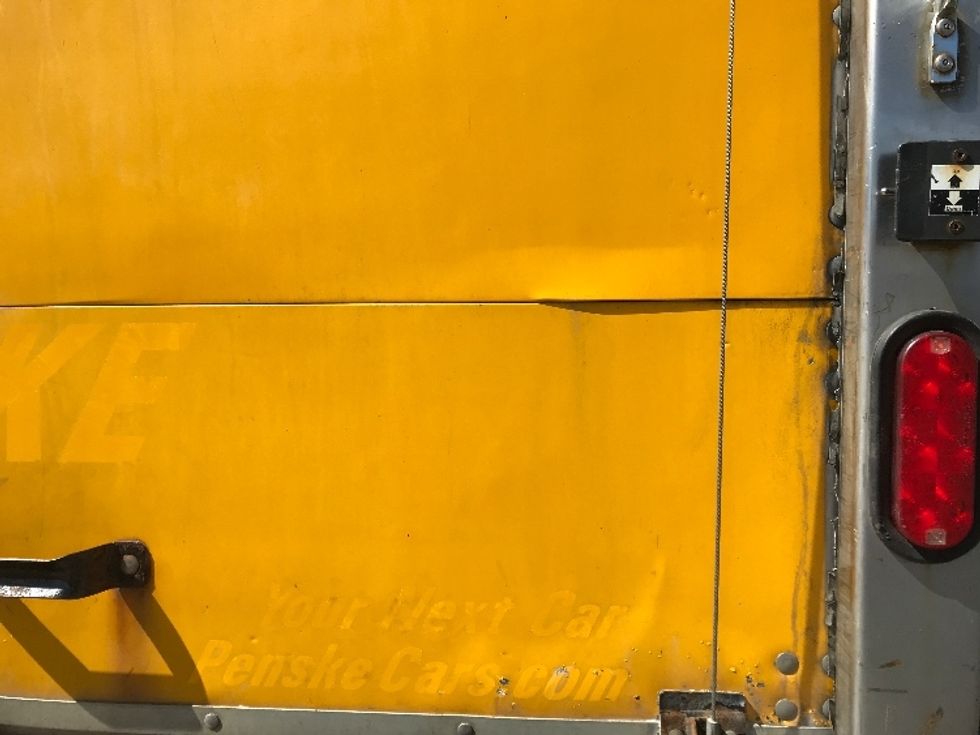 Medium Duty Box Truck-Light and Medium Duty Trucks-International-2019-4300-Calgary-AB-262,890\n\t\tkm-$ 56,500 - Image 25