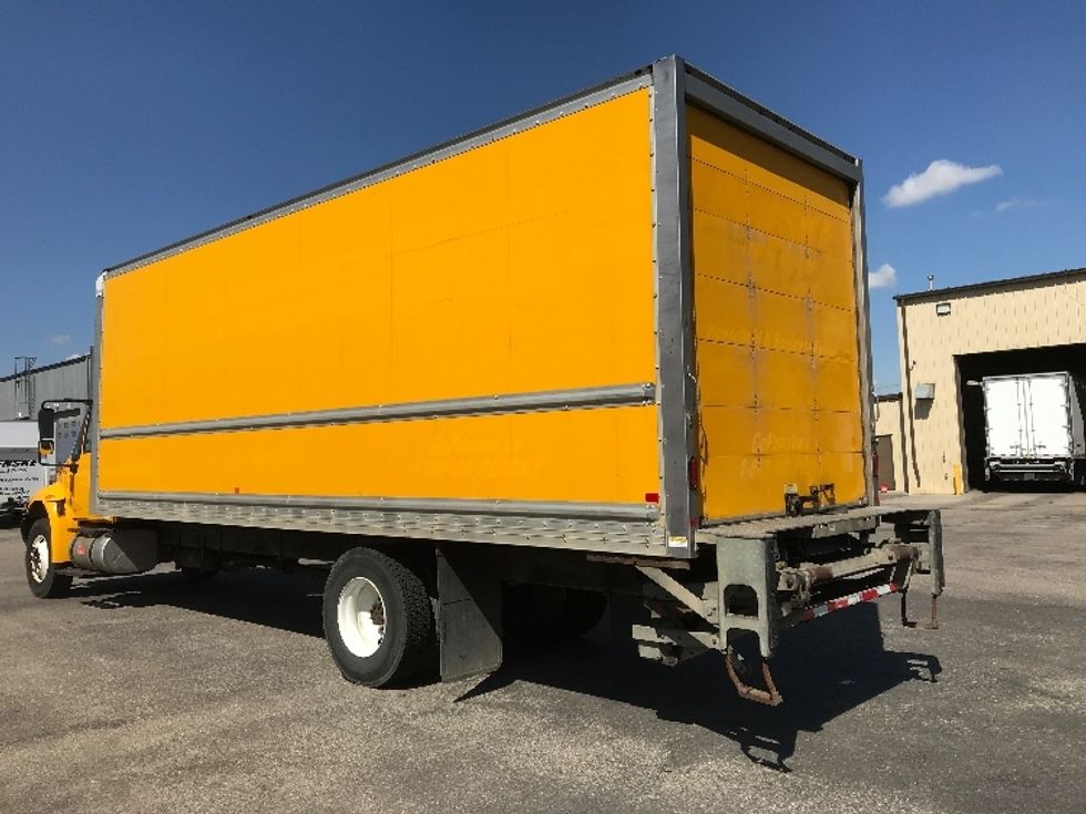Medium Duty Box Truck-Light and Medium Duty Trucks-International-2019-4300-Calgary-AB-262,890\n\t\tkm-$ 56,500 - Image 6