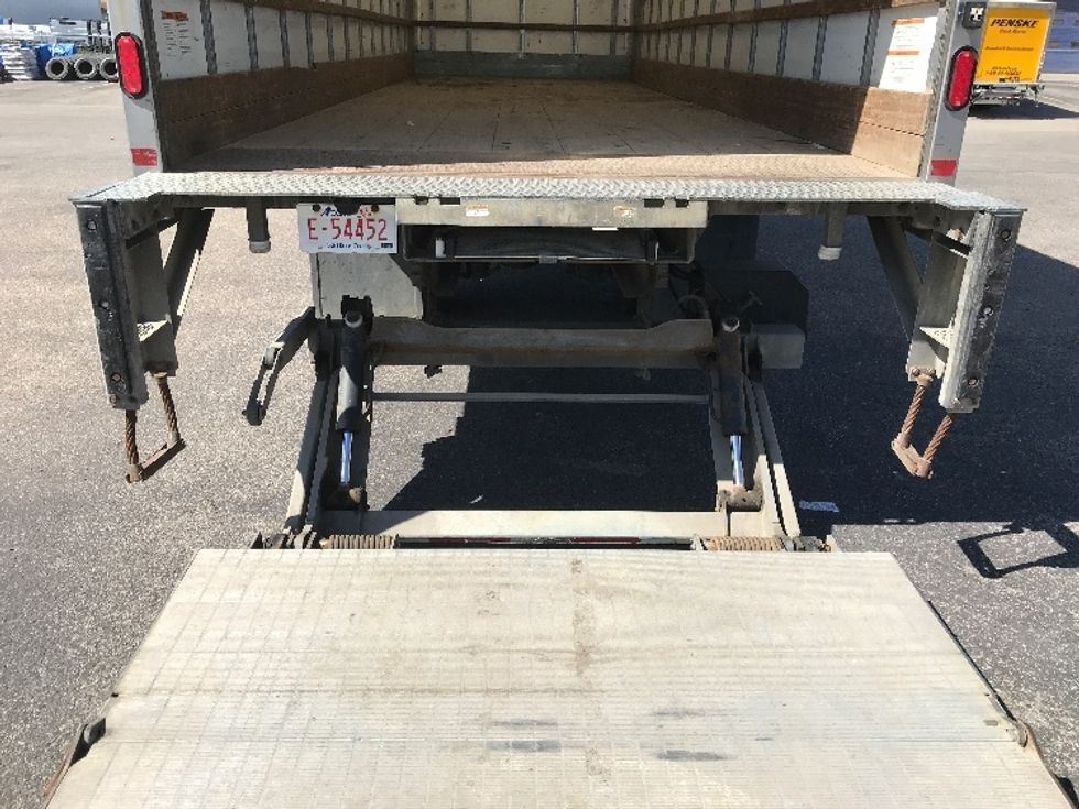 Medium Duty Box Truck-Light and Medium Duty Trucks-International-2019-4300-Calgary-AB-262,890\n\t\tkm-$ 56,500 - Image 9