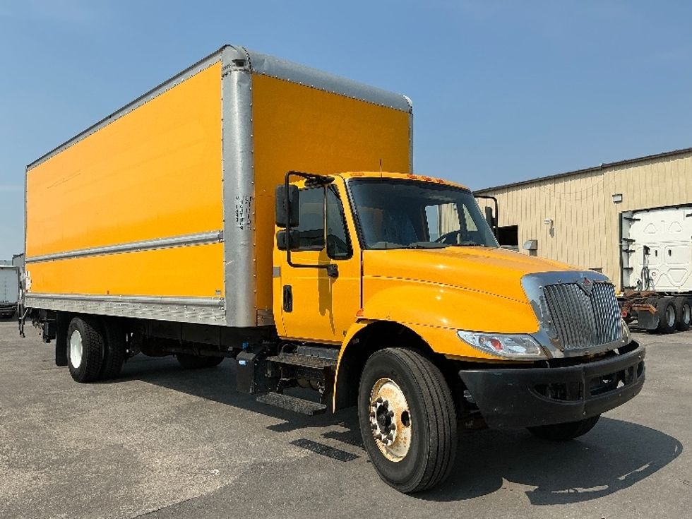 Medium Duty Box Truck-Light and Medium Duty Trucks-International-2019-4300-Calgary-AB-263,949\n\t\tkm-$ 56,250 - Image 1