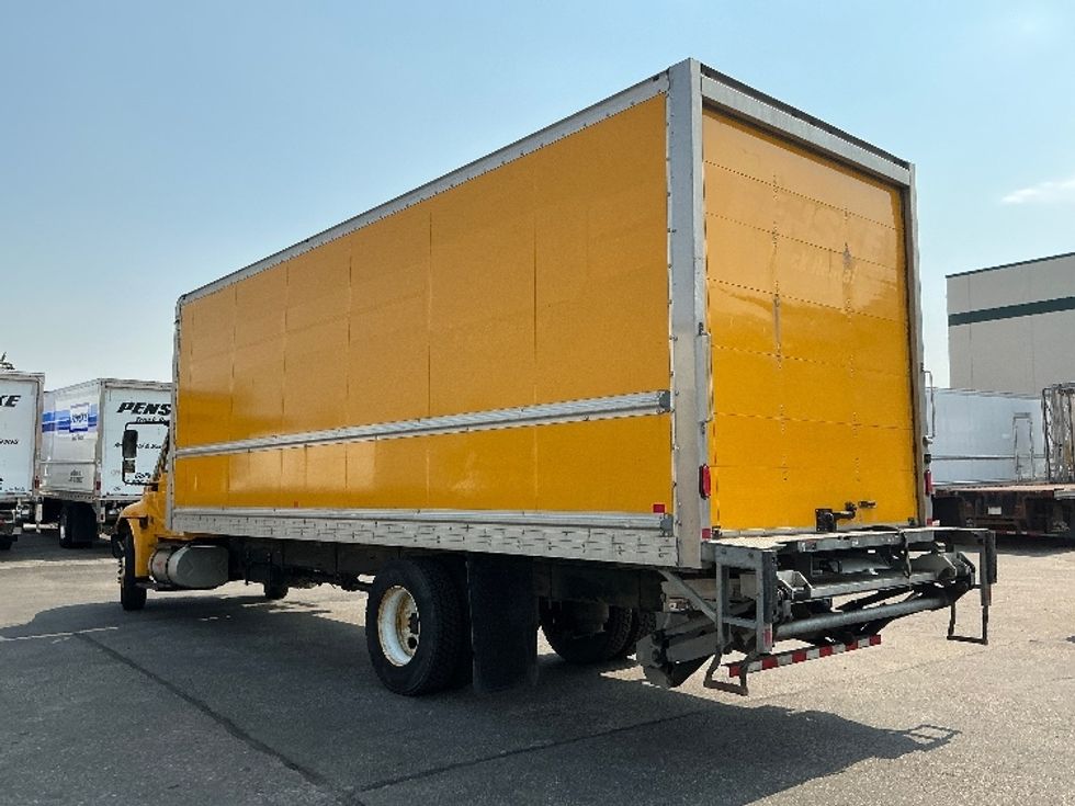 Medium Duty Box Truck-Light and Medium Duty Trucks-International-2019-4300-Calgary-AB-263,949\n\t\tkm-$ 56,250 - Image 6