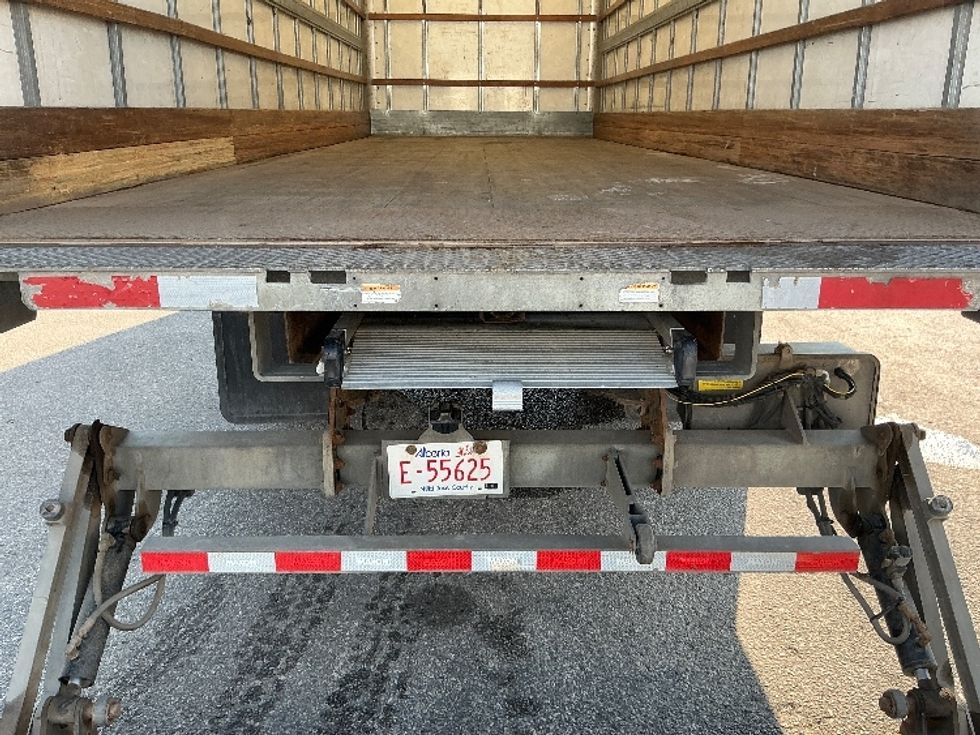 Medium Duty Box Truck-Light and Medium Duty Trucks-International-2019-4300-Calgary-AB-269,536\n\t\tkm-$ 55,500 - Image 10