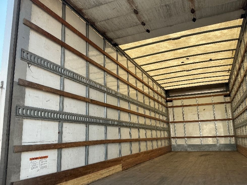 Medium Duty Box Truck-Light and Medium Duty Trucks-International-2019-4300-Calgary-AB-269,536\n\t\tkm-$ 55,500 - Image 11