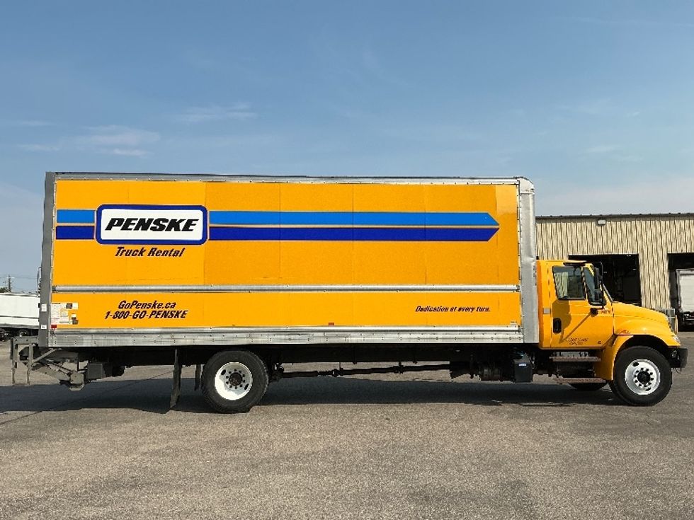 Medium Duty Box Truck-Light and Medium Duty Trucks-International-2019-4300-Calgary-AB-269,536\n\t\tkm-$ 55,500 - Image 15