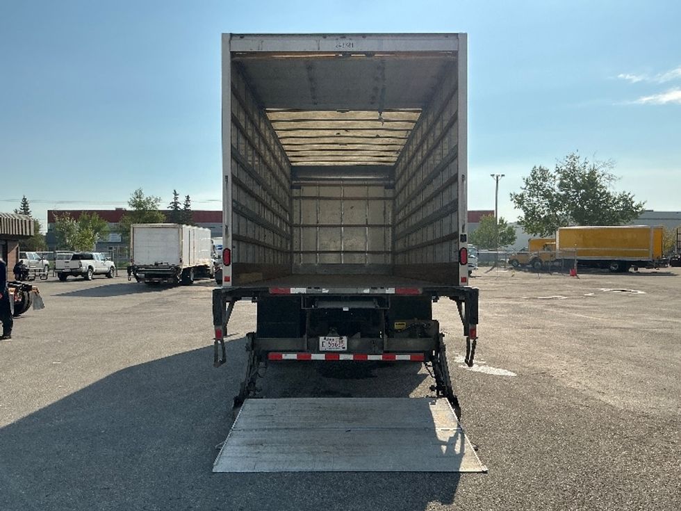Medium Duty Box Truck-Light and Medium Duty Trucks-International-2019-4300-Calgary-AB-269,536\n\t\tkm-$ 55,500 - Image 9