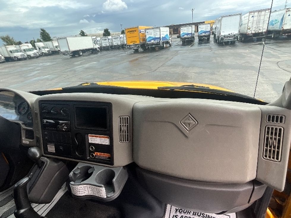 Medium Duty Box Truck-Light and Medium Duty Trucks-International-2019-4300-Cambridge-ON-293,770\n\t\tkm-$ 55,000 - Image 21