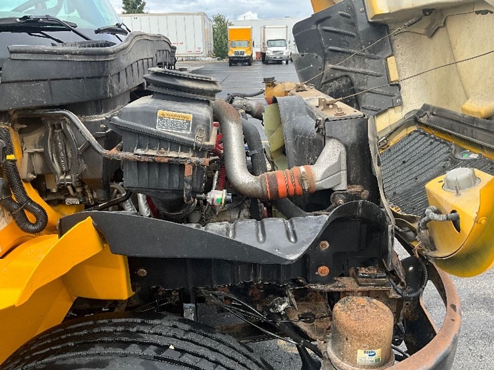 Medium Duty Box Truck-Light and Medium Duty Trucks-International-2019-4300-Cambridge-ON-293,770\n\t\tkm-$ 55,000 - Image 23