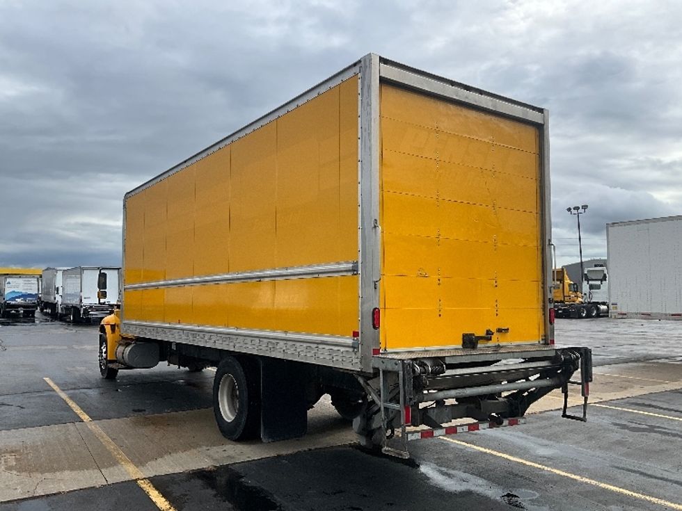 Medium Duty Box Truck-Light and Medium Duty Trucks-International-2019-4300-Cambridge-ON-293,770\n\t\tkm-$ 55,000 - Image 6