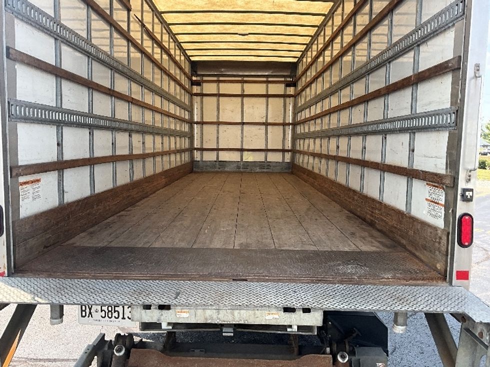 Medium Duty Box Truck-Light and Medium Duty Trucks-International-2019-4300-Cambridge-ON-297,675\n\t\tkm-$ 52,500 - Image 10