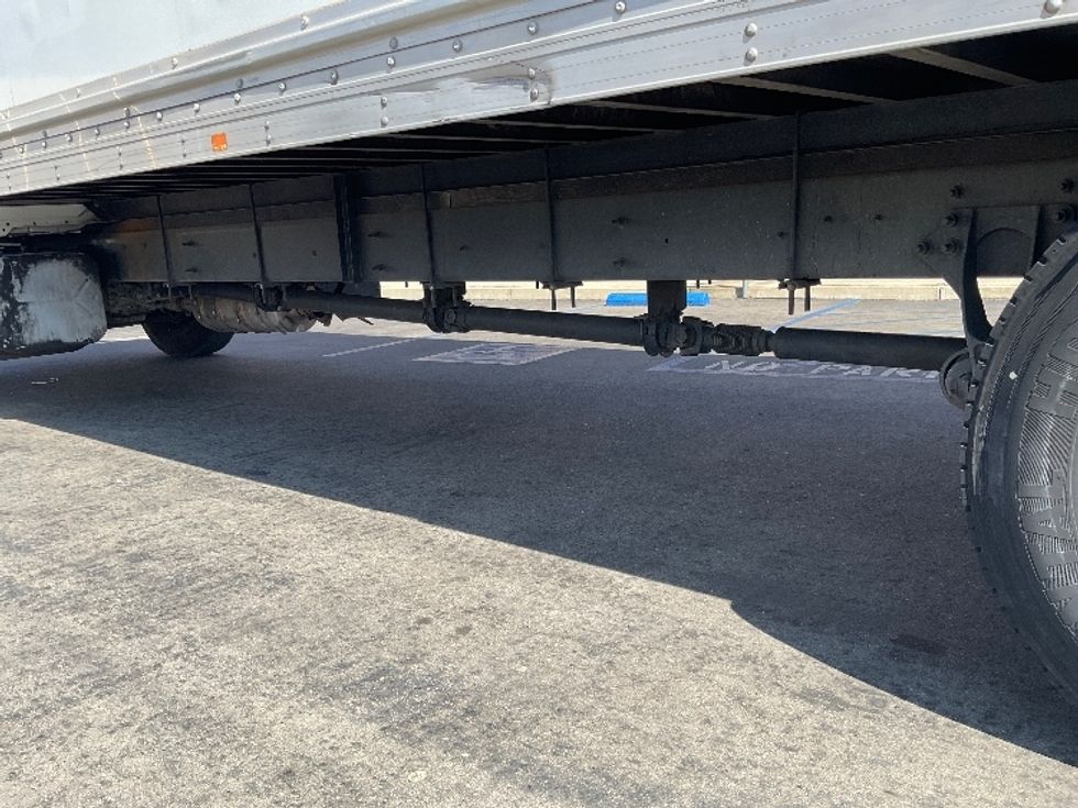 Medium Duty Box Truck-Light and Medium Duty Trucks-International-2019-4300-Chino-CA-158,588\n\t\tmiles-$ 47,000 - Image 5