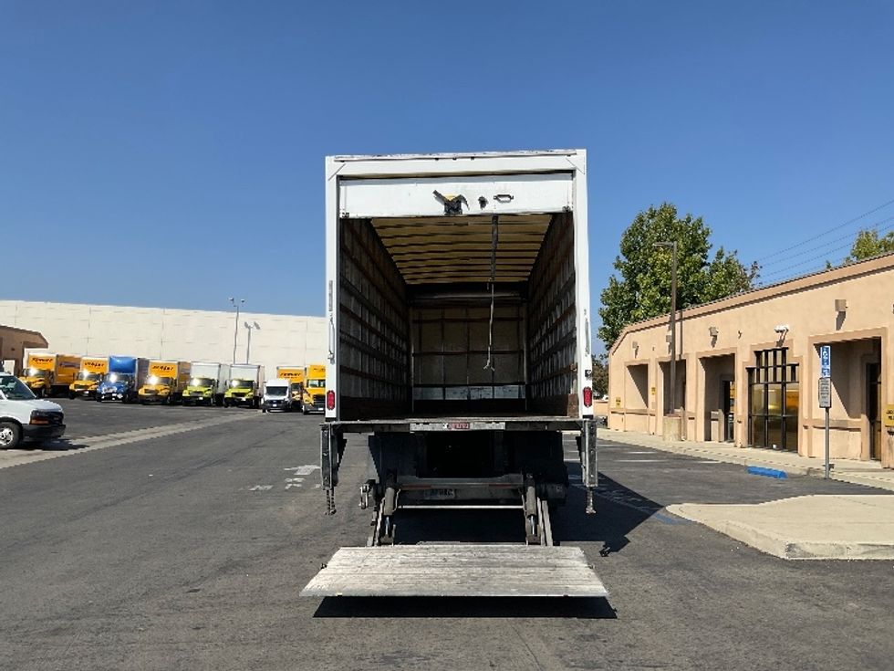 Medium Duty Box Truck-Light and Medium Duty Trucks-International-2019-4300-Chino-CA-158,588\n\t\tmiles-$ 47,000 - Image 9
