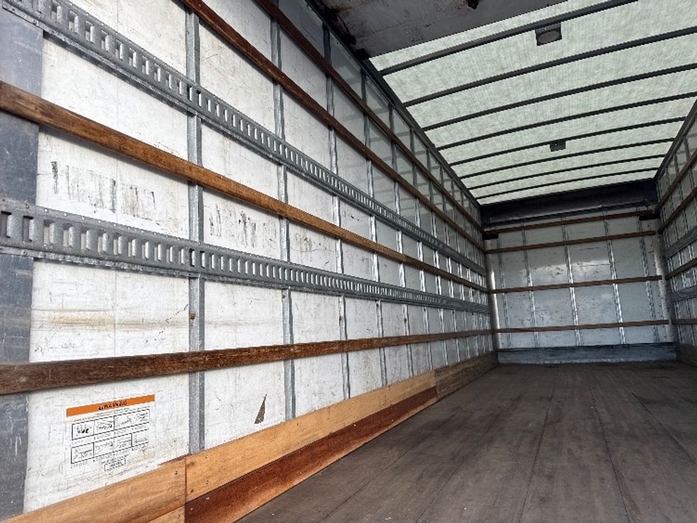 Medium Duty Box Truck-Light and Medium Duty Trucks-International-2019-4300-Cleona-PA-332,537\n\t\tmiles-$ 20,000 - Image 11