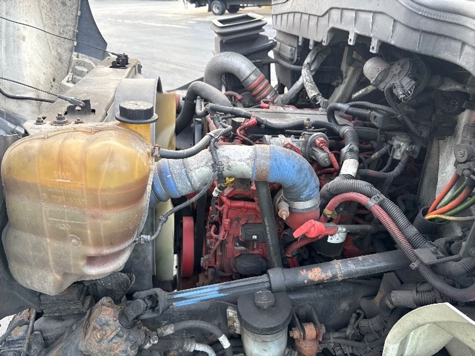 Medium Duty Box Truck-Light and Medium Duty Trucks-International-2019-4300-Cleona-PA-332,537\n\t\tmiles-$ 20,000 - Image 24