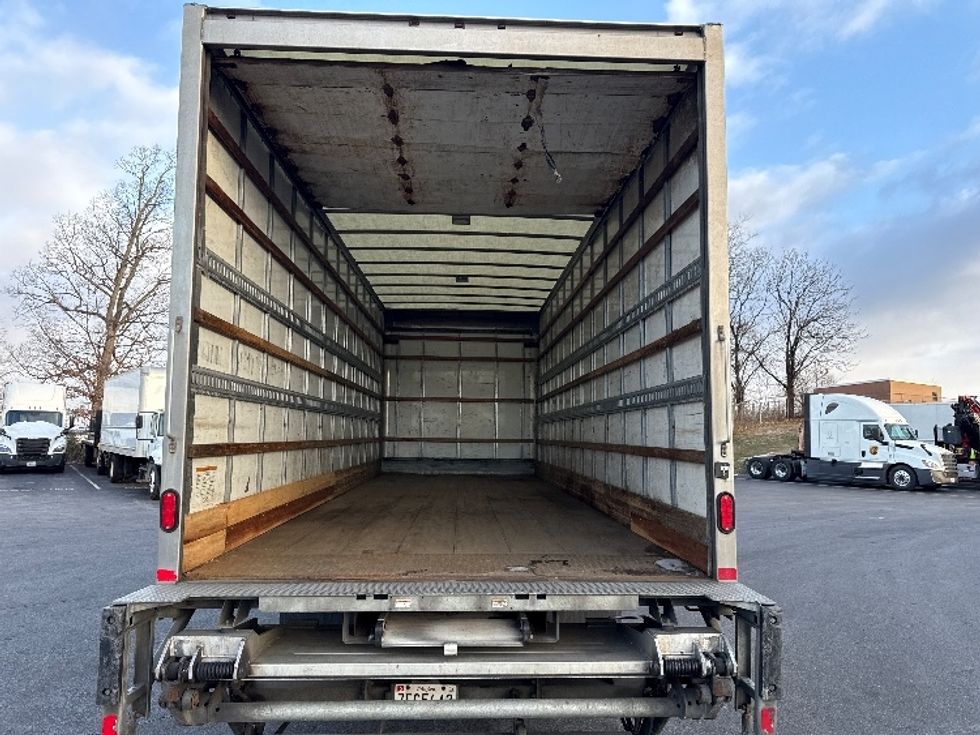 Medium Duty Box Truck-Light and Medium Duty Trucks-International-2019-4300-Cleona-PA-332,537\n\t\tmiles-$ 20,000 - Image 8