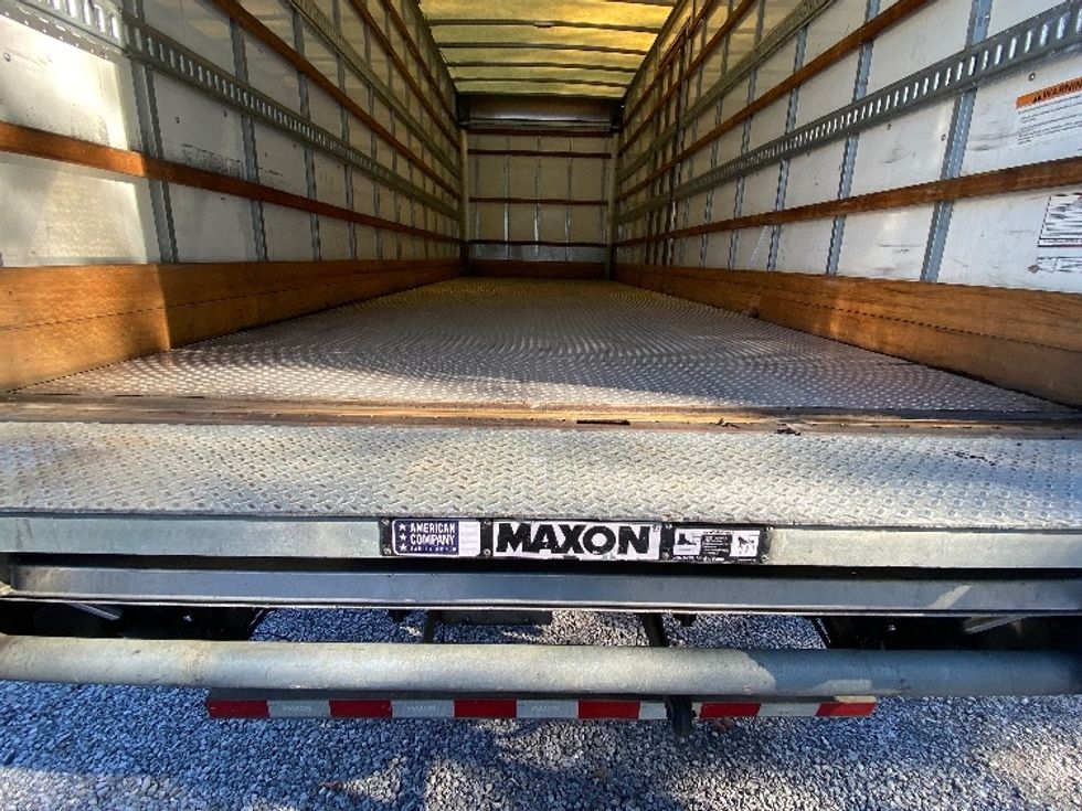 Medium Duty Box Truck-Light and Medium Duty Trucks-International-2019-4300-Cleveland-TN-349,585\n\t\tmiles-$ 21,250 - Image 10