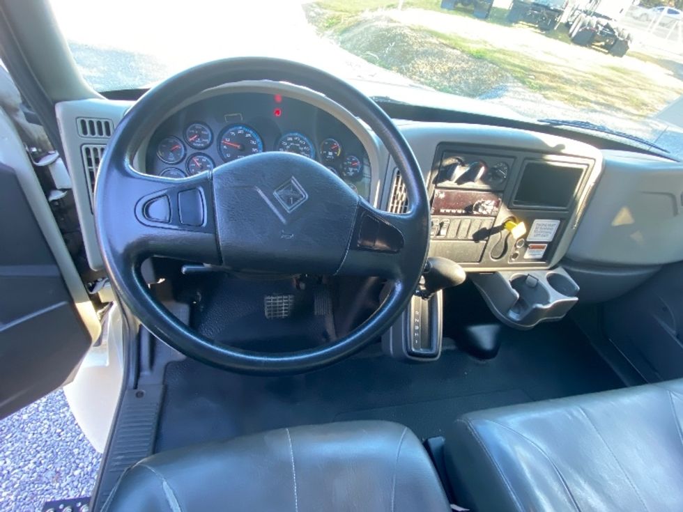 Medium Duty Box Truck-Light and Medium Duty Trucks-International-2019-4300-Cleveland-TN-349,585\n\t\tmiles-$ 21,250 - Image 18