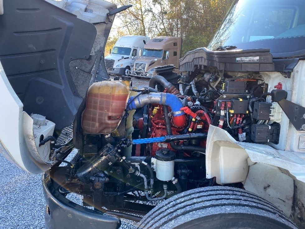 Medium Duty Box Truck-Light and Medium Duty Trucks-International-2019-4300-Cleveland-TN-349,585\n\t\tmiles-$ 21,250 - Image 23