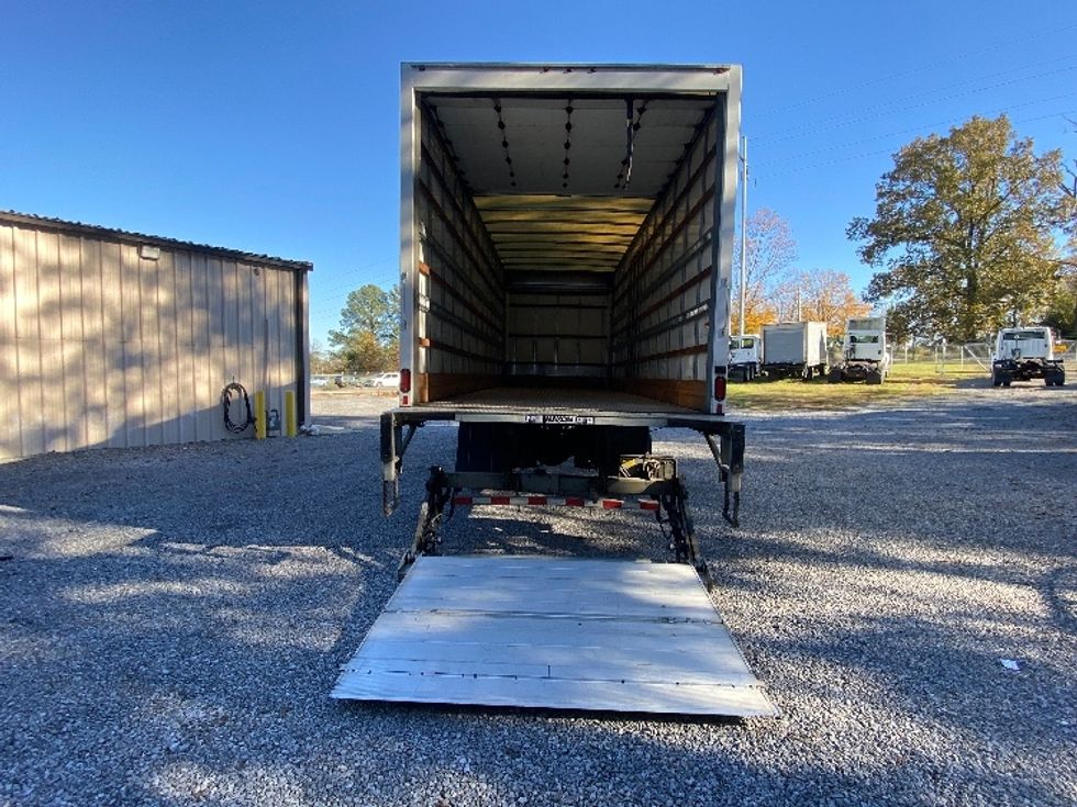 Medium Duty Box Truck-Light and Medium Duty Trucks-International-2019-4300-Cleveland-TN-349,585\n\t\tmiles-$ 21,250 - Image 9