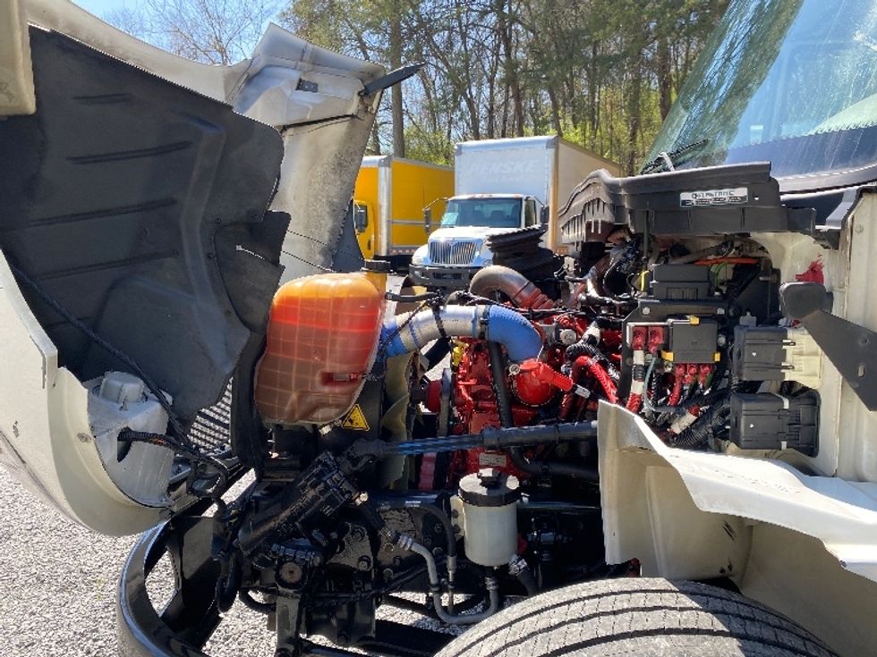 Medium Duty Box Truck-Light and Medium Duty Trucks-International-2019-4300-Cleveland-TN-377,873\n\t\tmiles-$ 20,750 - Image 24