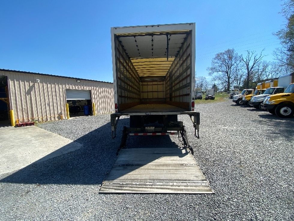 Medium Duty Box Truck-Light and Medium Duty Trucks-International-2019-4300-Cleveland-TN-377,873\n\t\tmiles-$ 20,750 - Image 9