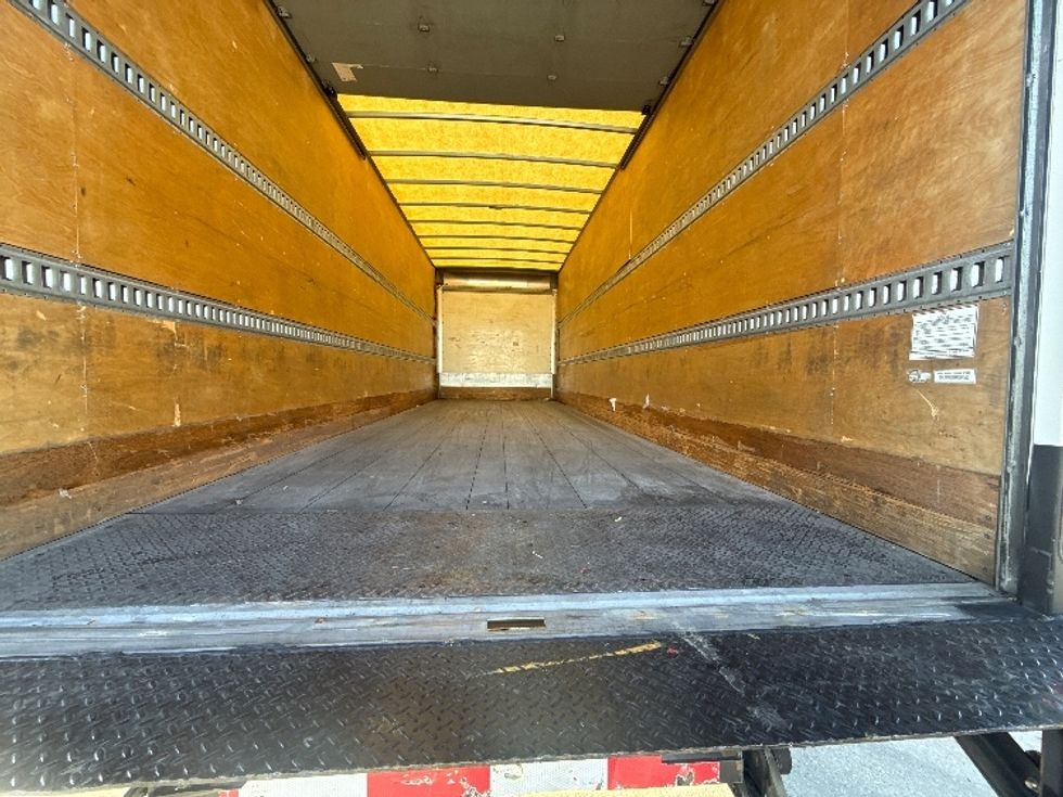 Medium Duty Box Truck-Light and Medium Duty Trucks-International-2019-4300-Dallas-TX-103,336\n\t\tmiles-$ 56,750 - Image 10
