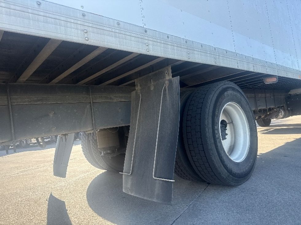 Medium Duty Box Truck-Light and Medium Duty Trucks-International-2019-4300-Dallas-TX-103,336\n\t\tmiles-$ 56,750 - Image 14