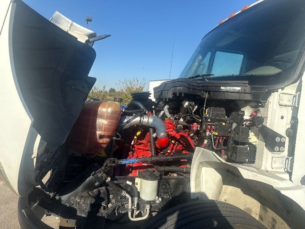 Medium Duty Box Truck-Light and Medium Duty Trucks-International-2019-4300-Dallas-TX-103,336\n\t\tmiles-$ 56,750 - Image 24