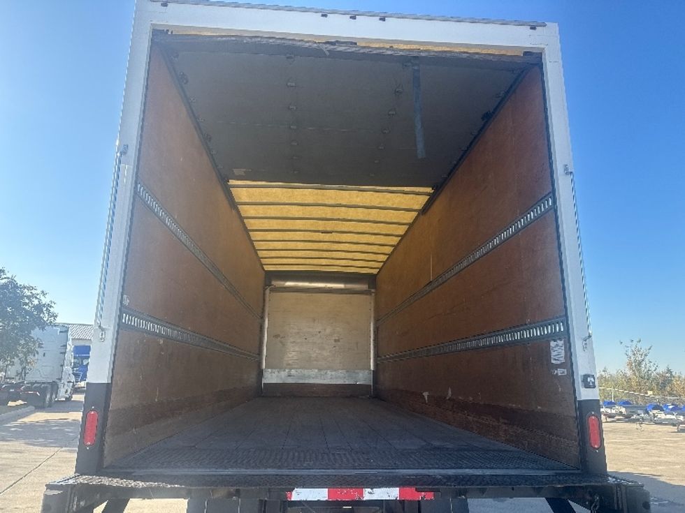 Medium Duty Box Truck-Light and Medium Duty Trucks-International-2019-4300-Dallas-TX-103,336\n\t\tmiles-$ 56,750 - Image 8