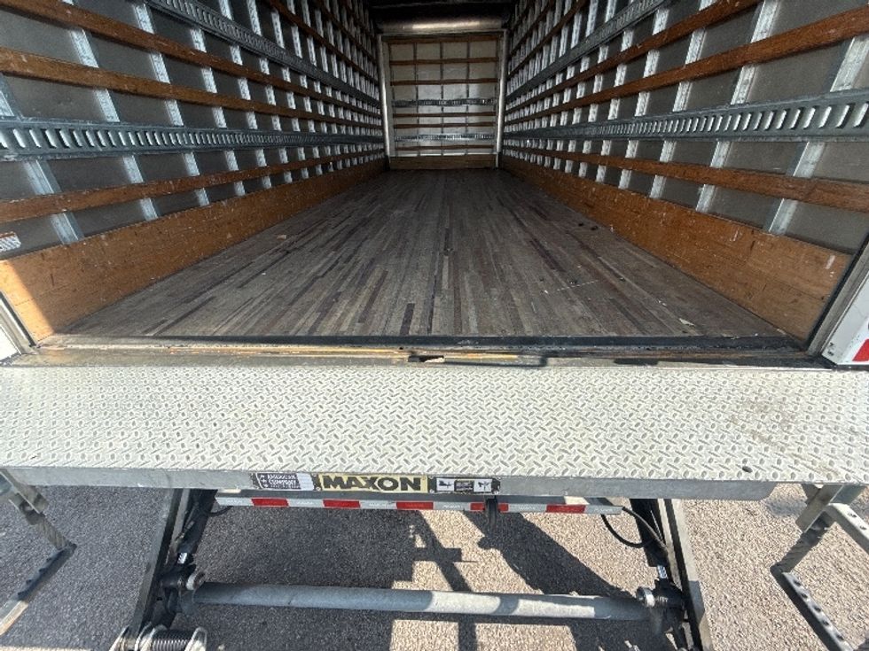 Medium Duty Box Truck-Light and Medium Duty Trucks-International-2019-4300-Dallas-TX-62,265\n\t\tmiles-$ 65,500 - Image 10