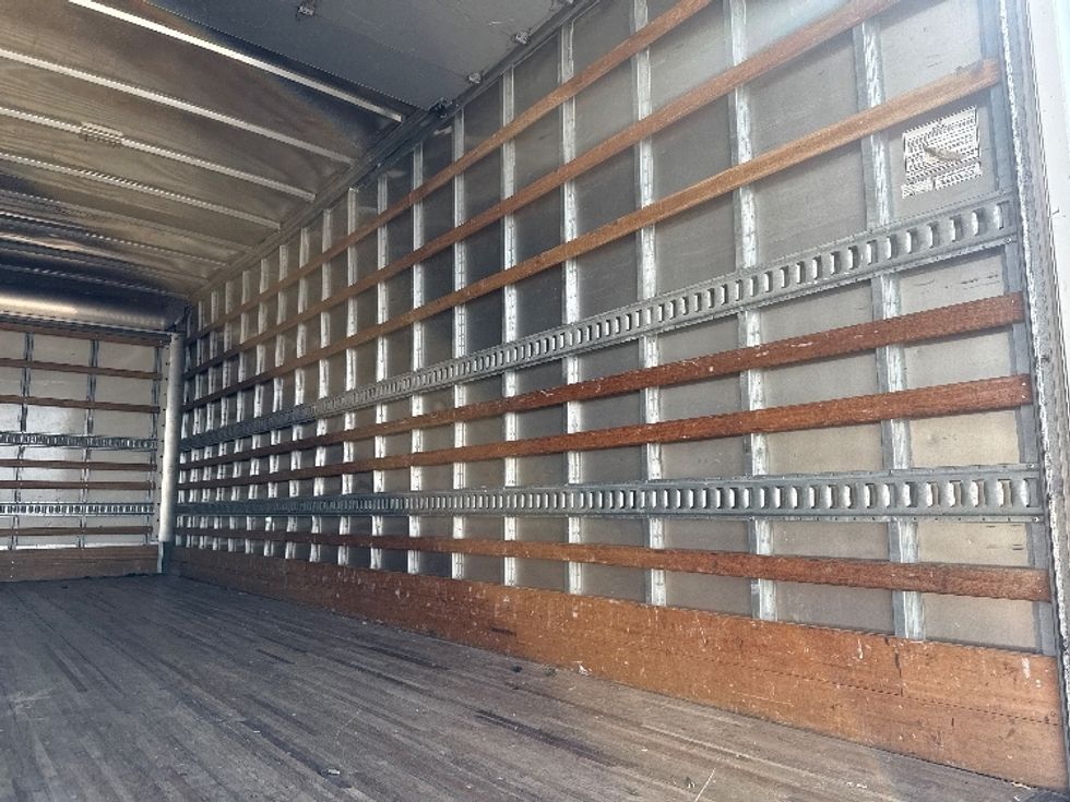 Medium Duty Box Truck-Light and Medium Duty Trucks-International-2019-4300-Dallas-TX-62,265\n\t\tmiles-$ 65,500 - Image 12