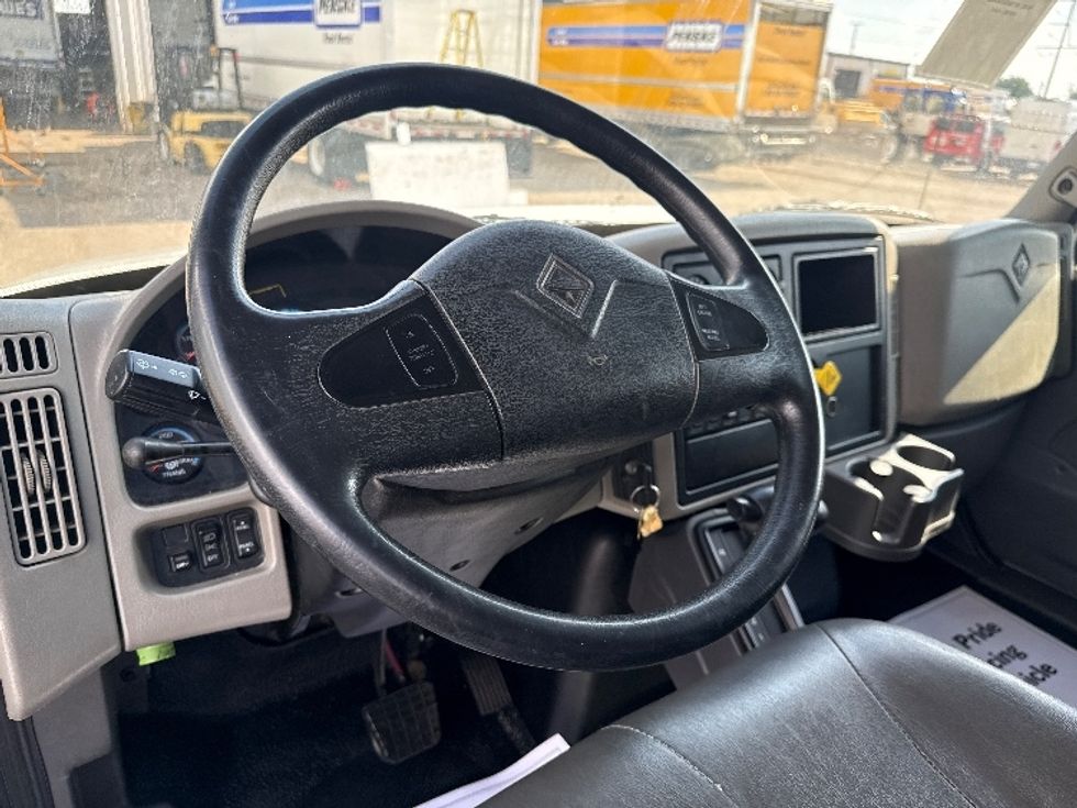 Medium Duty Box Truck-Light and Medium Duty Trucks-International-2019-4300-Dallas-TX-62,265\n\t\tmiles-$ 65,500 - Image 17