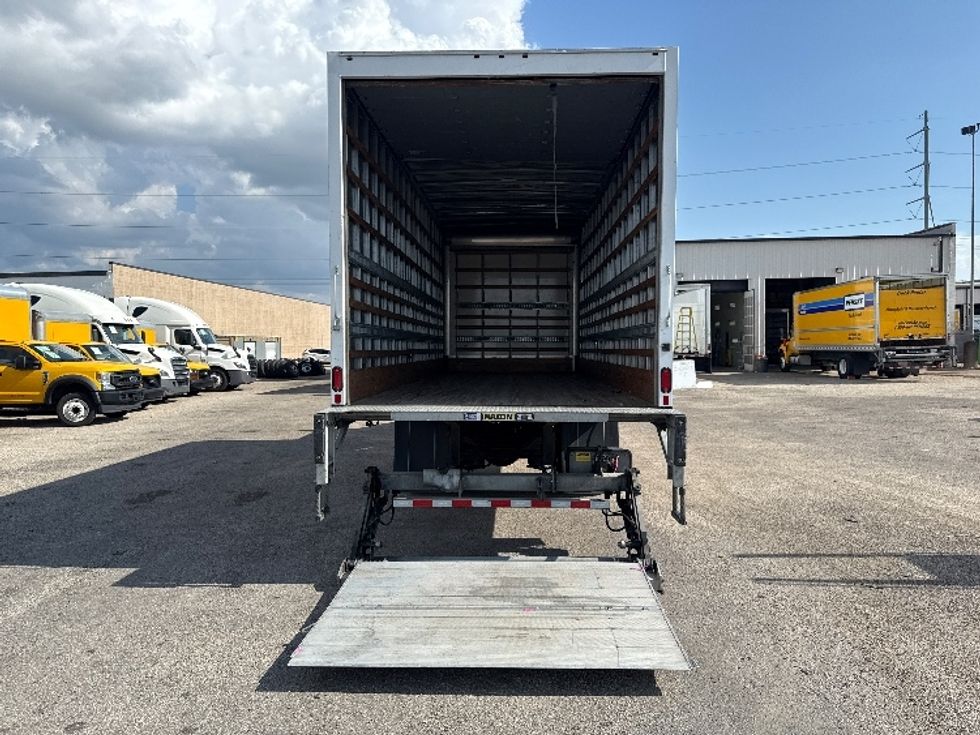 Medium Duty Box Truck-Light and Medium Duty Trucks-International-2019-4300-Dallas-TX-62,265\n\t\tmiles-$ 65,500 - Image 9