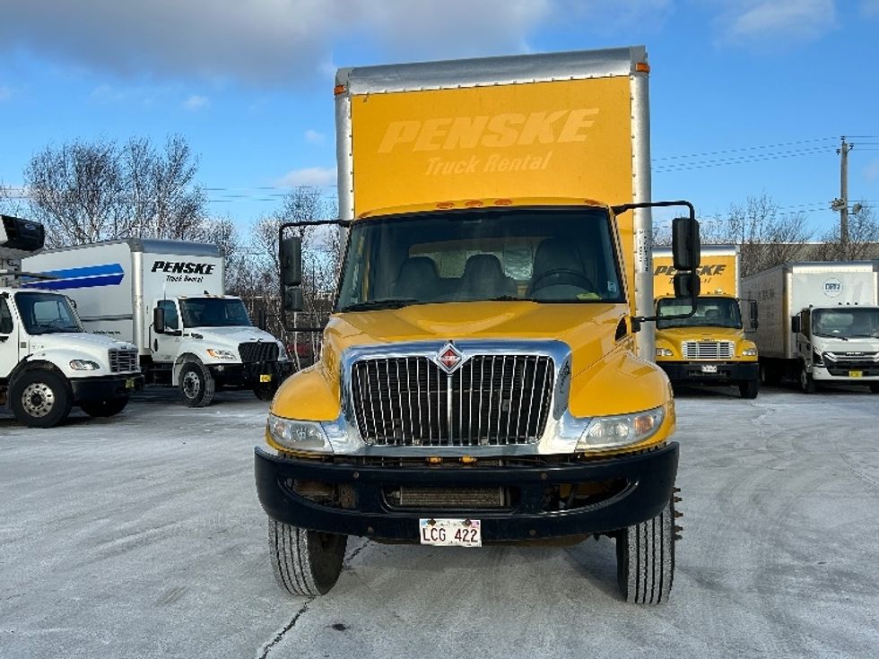 Medium Duty Box Truck-Light and Medium Duty Trucks-International-2019-4300-Dartmouth-NS-269,716\n\t\tkm-$ 59,500 - Image 2