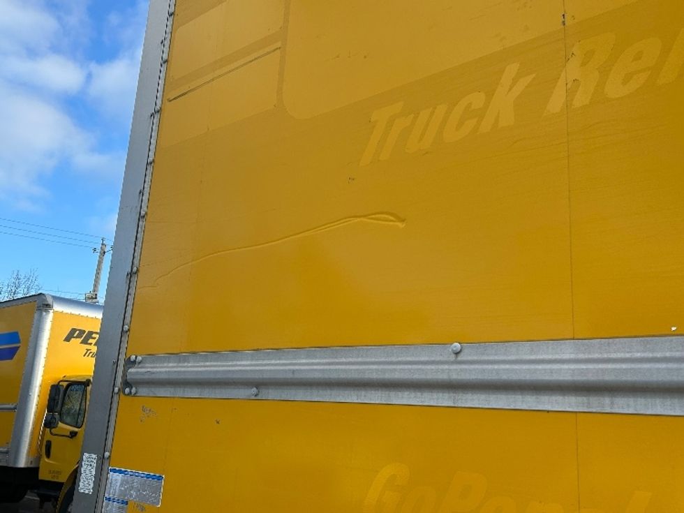 Medium Duty Box Truck-Light and Medium Duty Trucks-International-2019-4300-Dartmouth-NS-269,716\n\t\tkm-$ 59,500 - Image 25