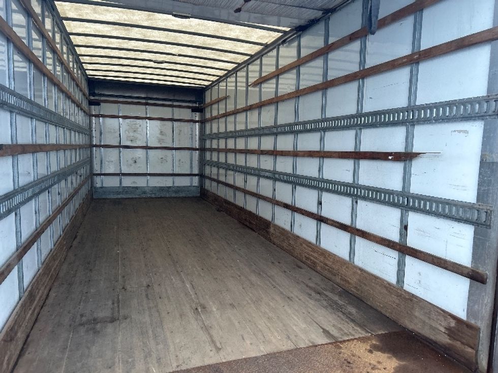 Medium Duty Box Truck-Light and Medium Duty Trucks-International-2019-4300-Dartmouth-NS-286,645\n\t\tkm-$ 57,500 - Image 11