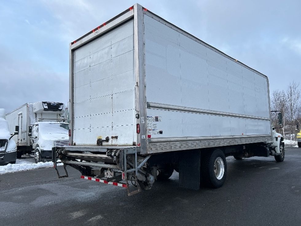 Medium Duty Box Truck-Light and Medium Duty Trucks-International-2019-4300-Dartmouth-NS-286,645\n\t\tkm-$ 57,500 - Image 12