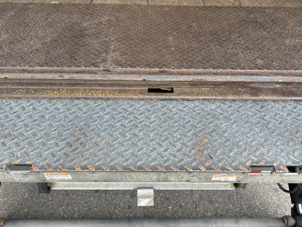 Medium Duty Box Truck-Light and Medium Duty Trucks-International-2019-4300-Delta-BC-152,259\n\t\tkm-$ 67,250 - Image 10