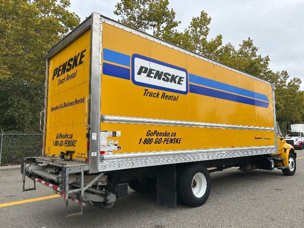 Medium Duty Box Truck-Light and Medium Duty Trucks-International-2019-4300-Delta-BC-152,259\n\t\tkm-$ 67,250 - Image 13