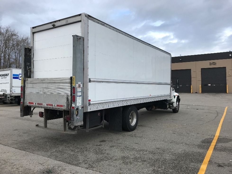 Medium Duty Box Truck-Light and Medium Duty Trucks-International-2019-4300-Delta-BC-174,909\n\t\tkm-$ 67,250 - Image 13