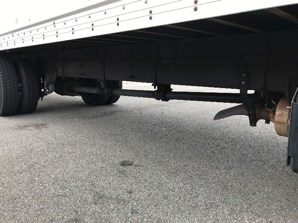 Medium Duty Box Truck-Light and Medium Duty Trucks-International-2019-4300-Delta-BC-174,909\n\t\tkm-$ 67,250 - Image 14