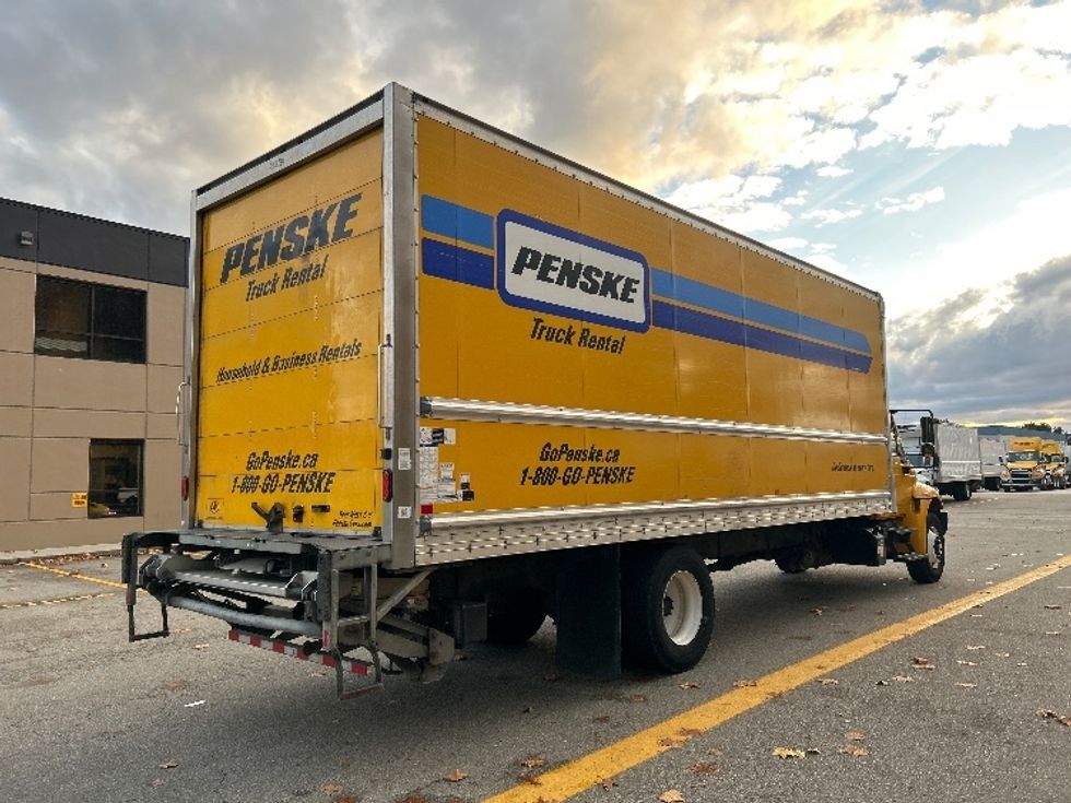 Medium Duty Box Truck-Light and Medium Duty Trucks-International-2019-4300-Delta-BC-178,782\n\t\tkm-$ 65,500 - Image 13