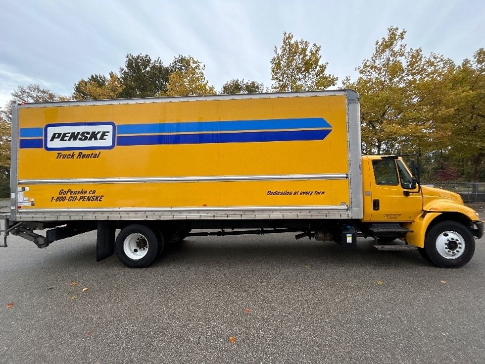 Medium Duty Box Truck-Light and Medium Duty Trucks-International-2019-4300-Delta-BC-191,218\n\t\tkm-$ 64,750 - Image 15