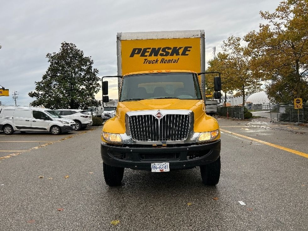 Medium Duty Box Truck-Light and Medium Duty Trucks-International-2019-4300-Delta-BC-191,218\n\t\tkm-$ 64,750 - Image 2